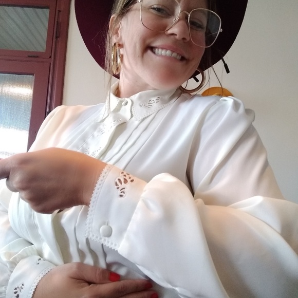 Vintage Button Up - Picture 5 of 6